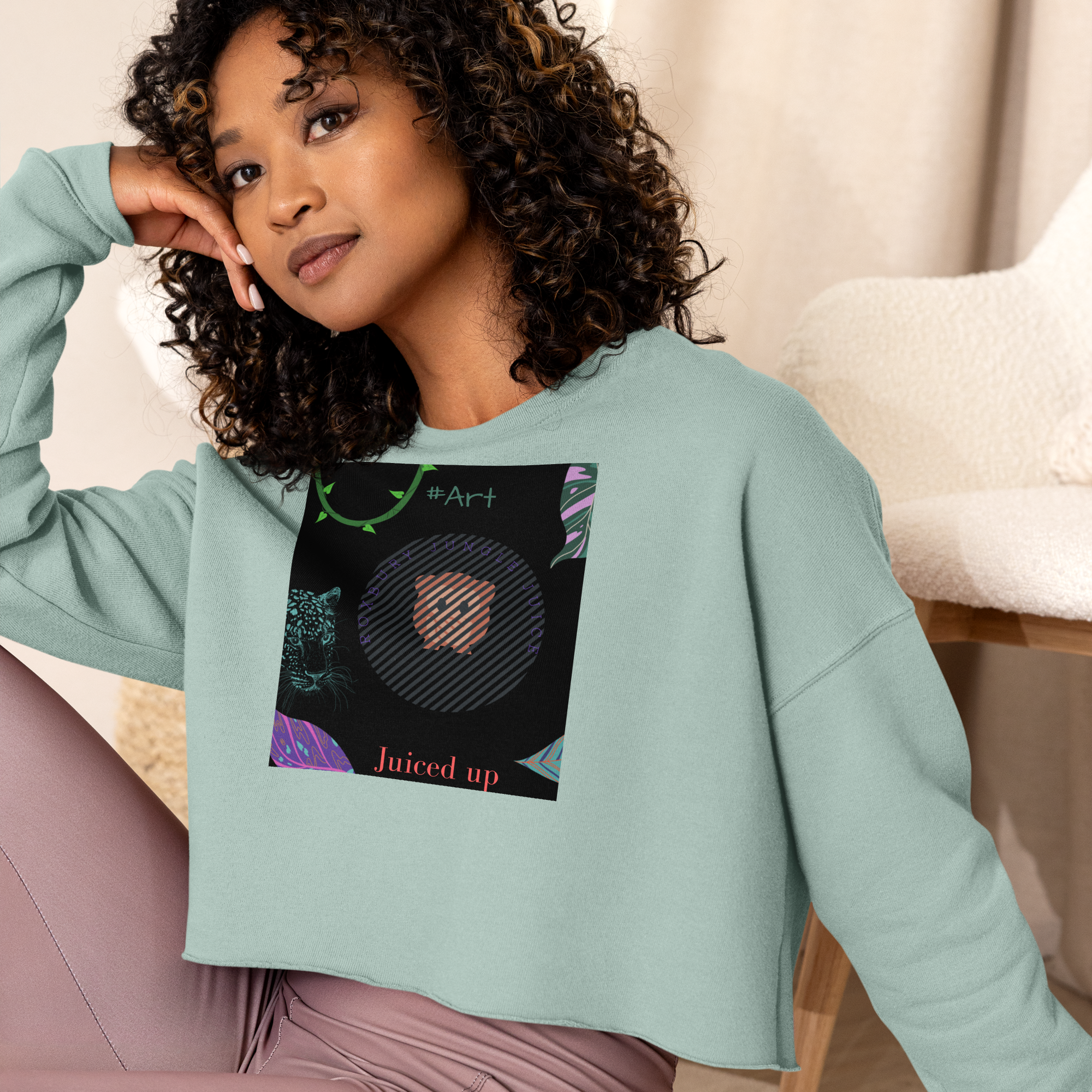 Art juiced up Crop Sweatshirt – ROXBURY JUNGLE JUICE SHOP